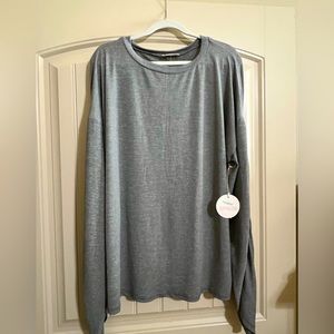 NWT Grayish/White Hummingbird long sleeves top.